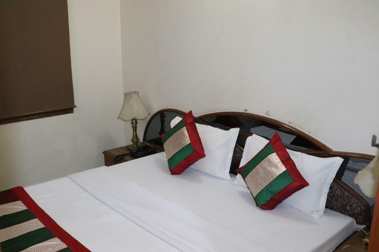 Geetco Hotel Jalor Eksteriør billede