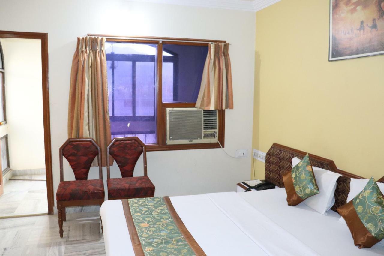Geetco Hotel Jalor Eksteriør billede